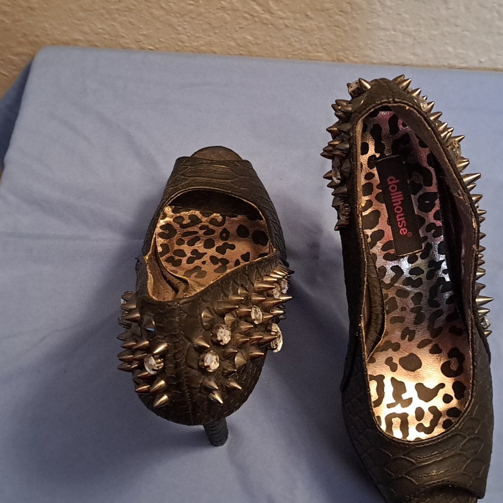 Shoes